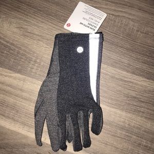NWT Lululemon Gloves